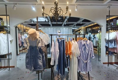 陕西渭南再添时尚地标 城市衣柜吾悦广场店盛大开业，引领零售新体验