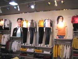 服饰展示陈列的艺术与科学 零售图库视角下的策略解析